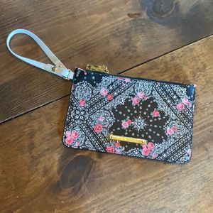 Betsy Johnson • Wristlet